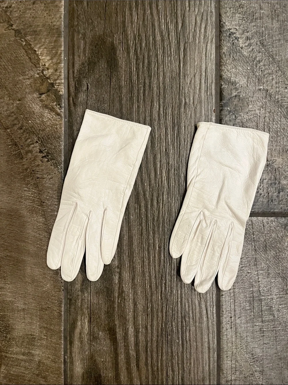 Vintage Classic White Leather & silk Gloves